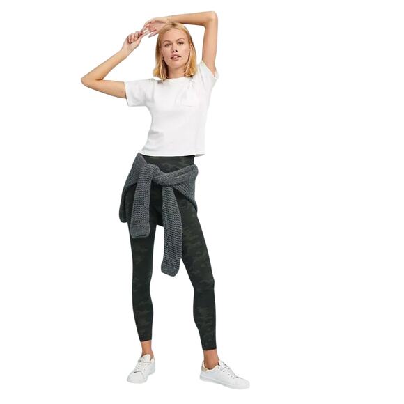 Spanx Green Camo Look At Me Now Seamless Leggings - Picture 1 of 11